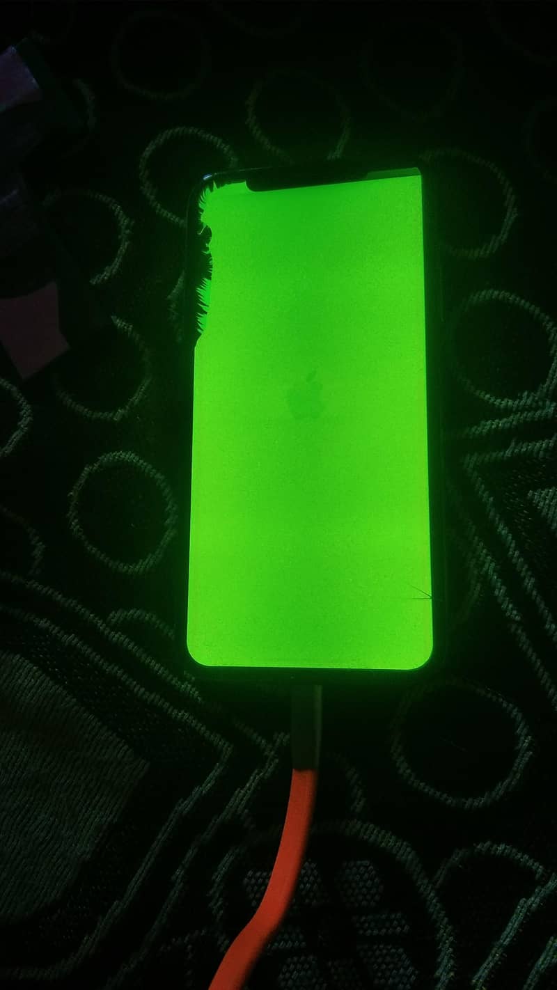 Apple iPhone X 3