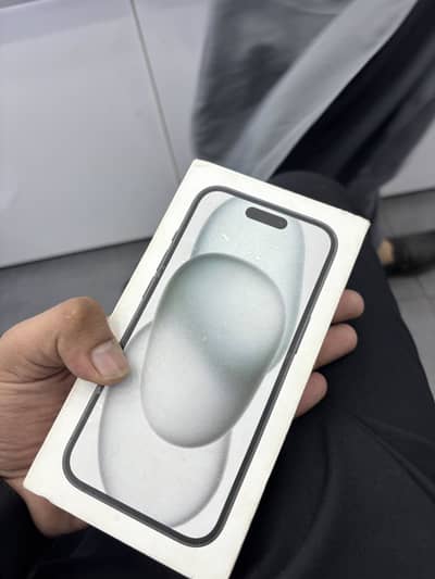 Apple iPhone 15