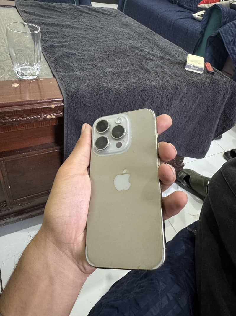 Apple iPhone 15 Pro 1