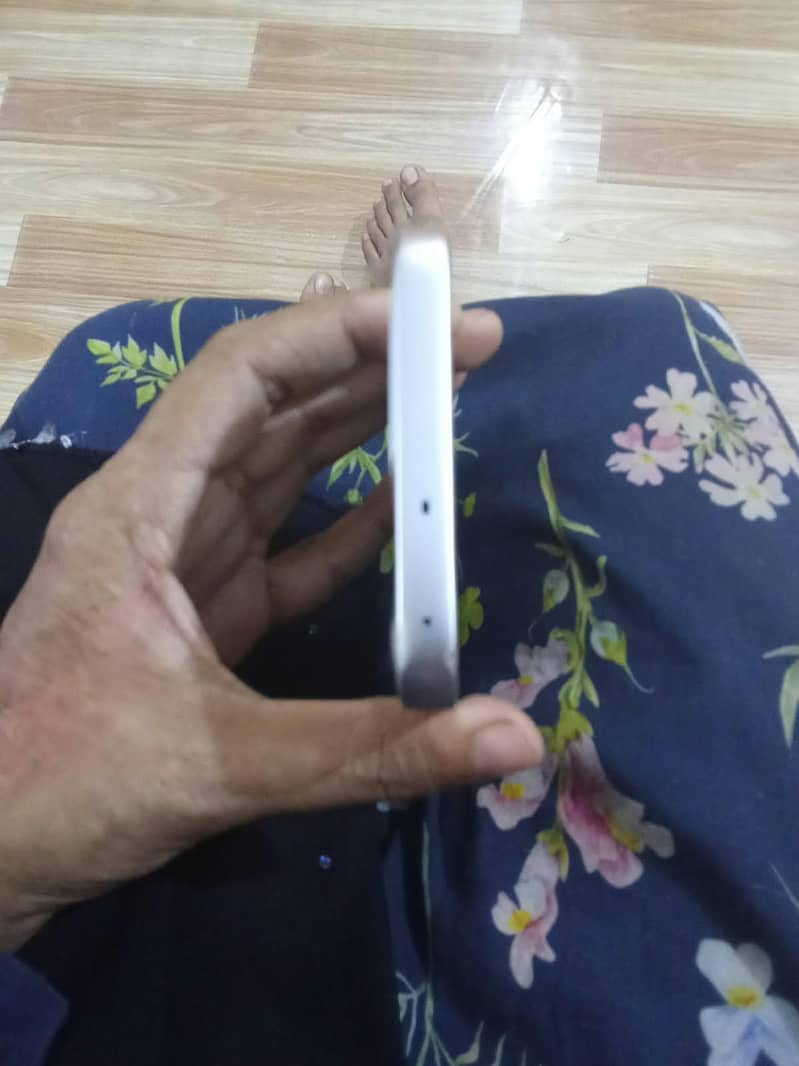 OPPO A6s Pro 4