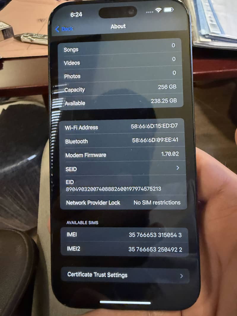 Apple iPhone 16 Pro Max 4