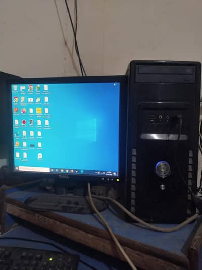 1 CPU 1 LCD 17 Inch Dell For sale Neat Condition