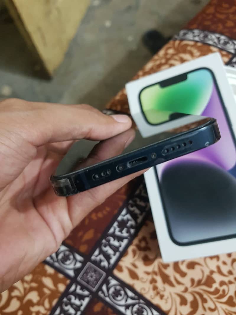 Apple iPhone 14 3