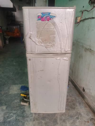Dawlance (Medium Size) fridge