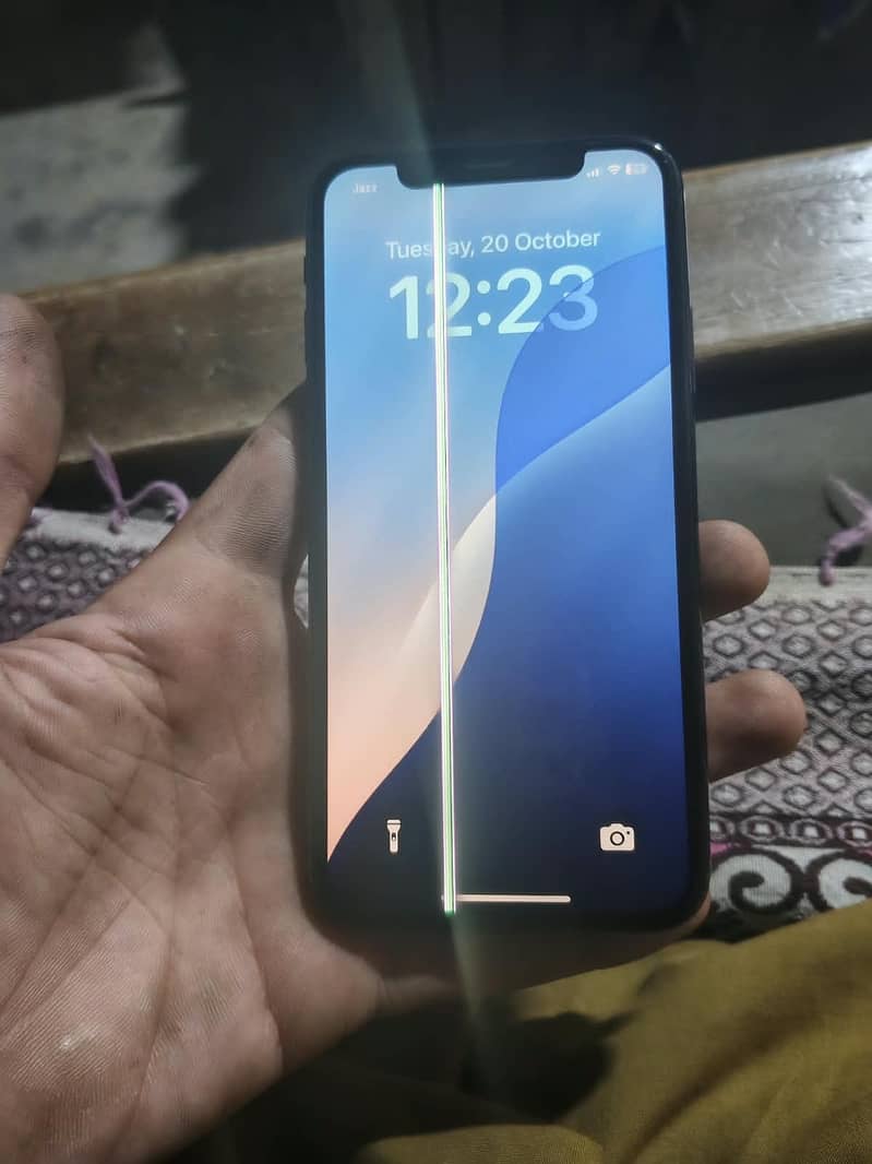 Apple iPhone XS sim working 1