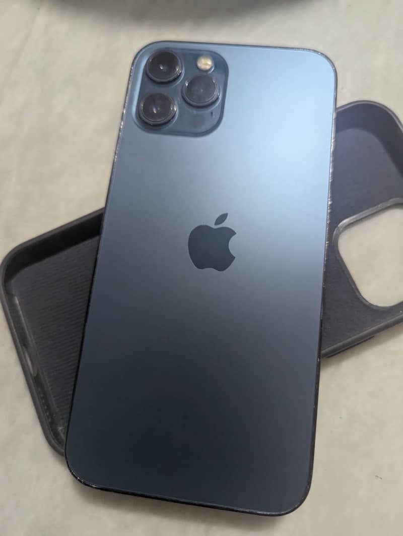 Iphone 12 pro max 2
