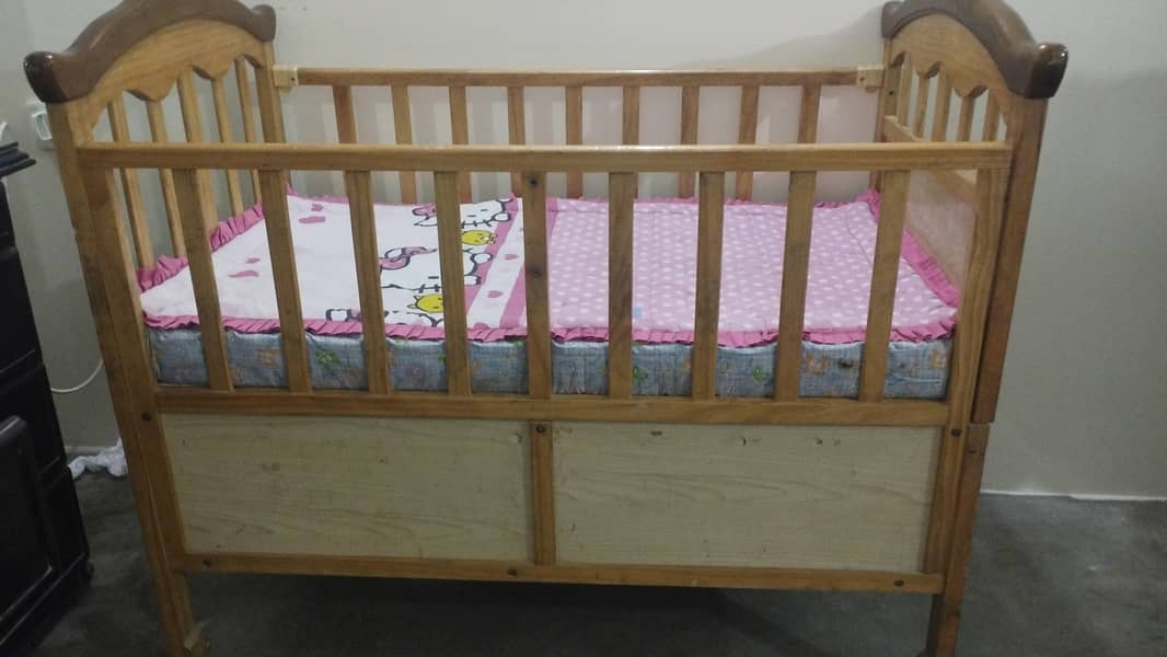 baby cot 1