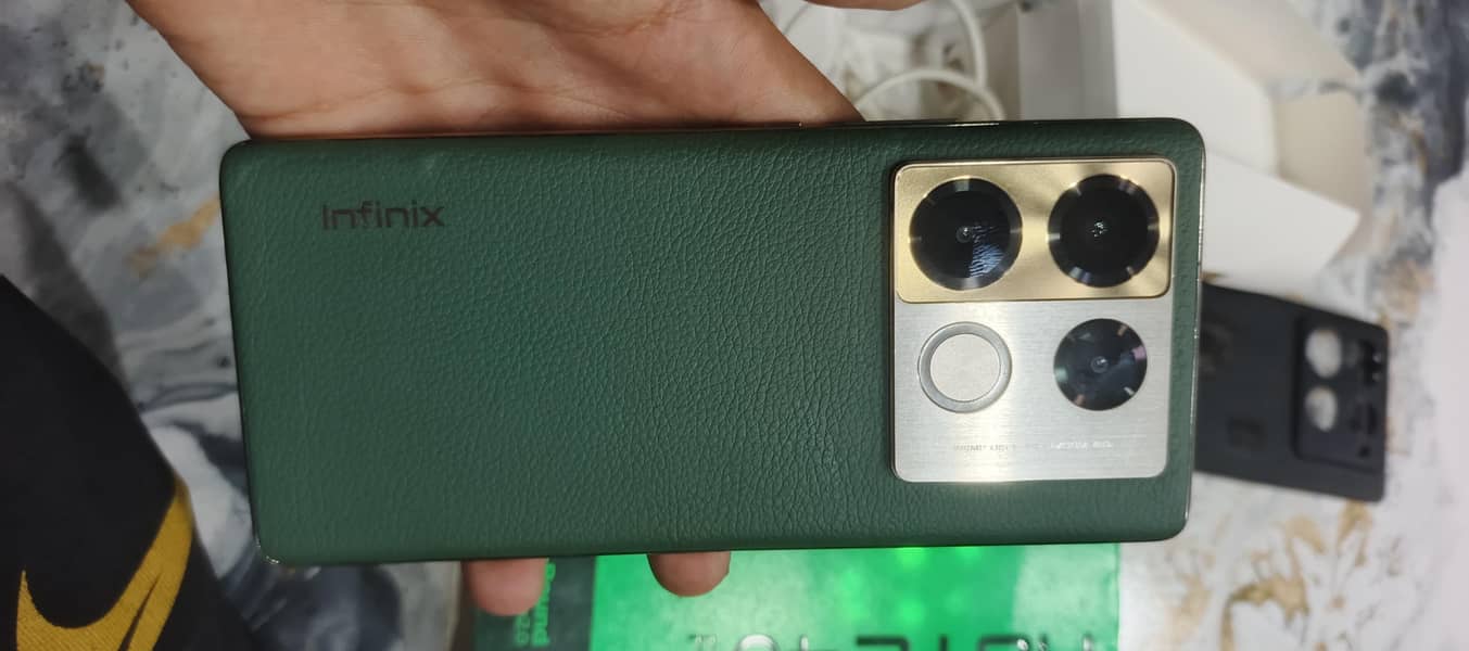 Infinix Note 40 Pro 5