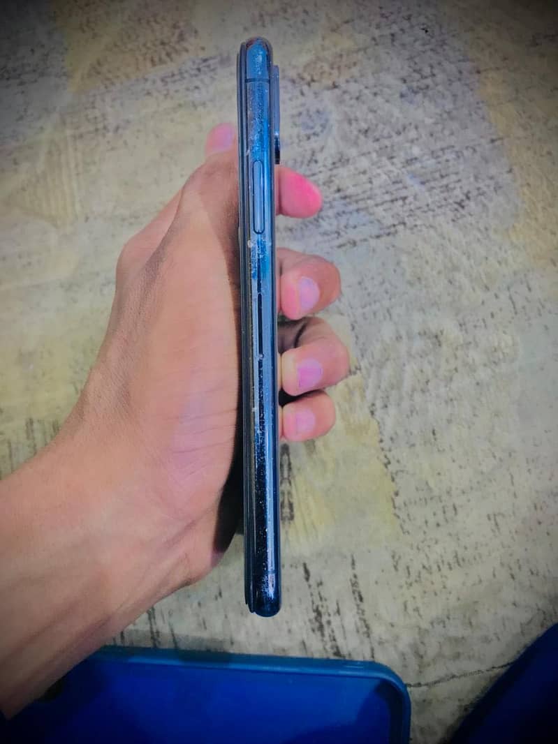 Apple iPhone X 2