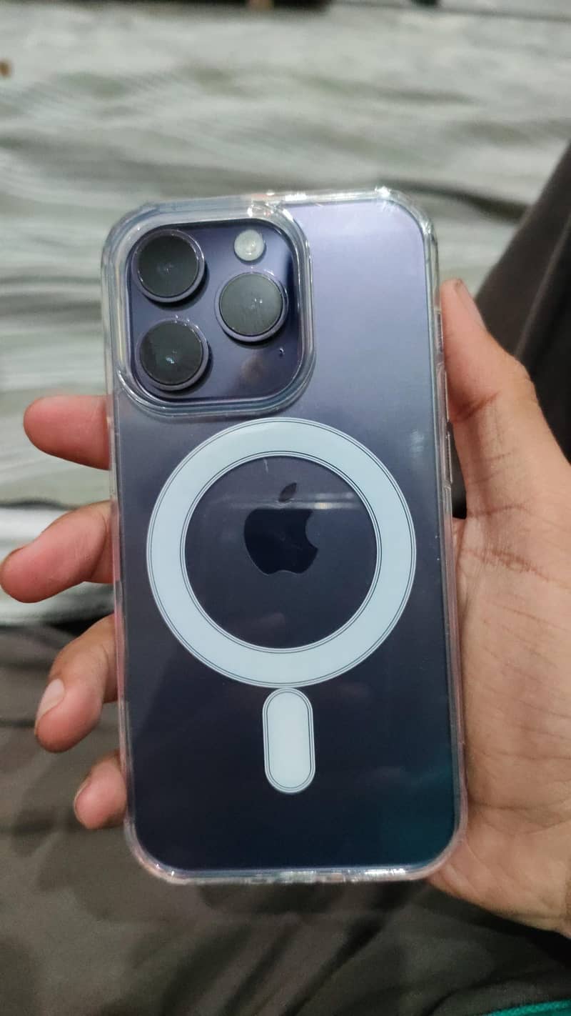 Apple iPhone 14 Pro 1