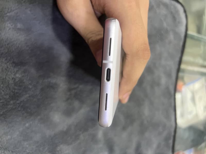 Google Pixel 7 3