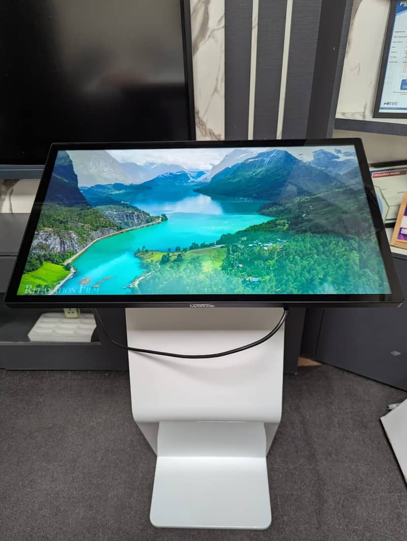 32-Inch Touch & Non-Touch Interactive Kiosk – Self-Service Solution 4