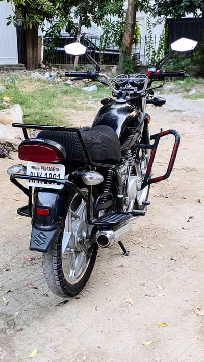 Suzuki GS 150 SE