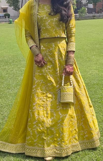 Mehndi Lehnga Choli With Dupatta