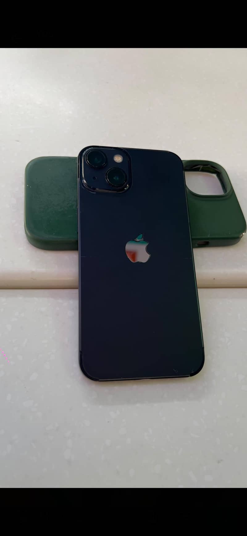 Apple iPhone 13 0