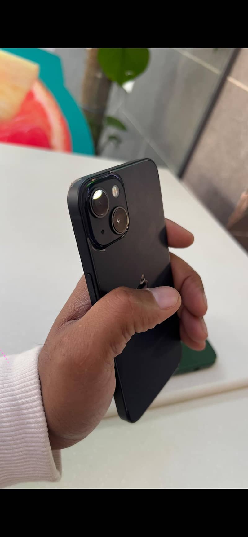 Apple iPhone 13 2