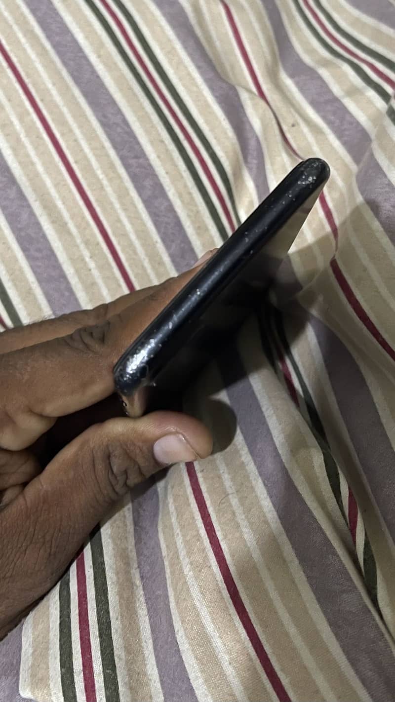Apple iPhone 7 Plus 1