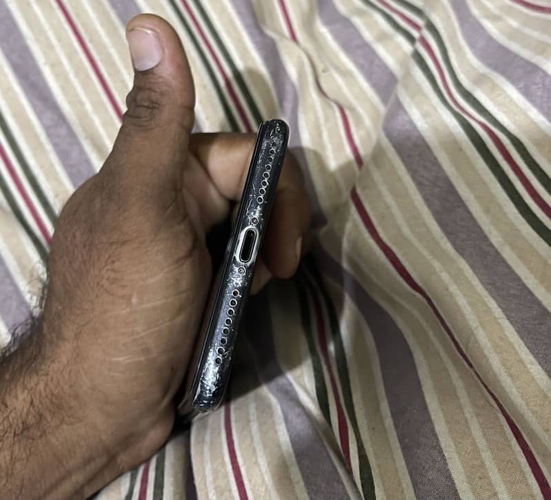 Apple iPhone 7 Plus 3