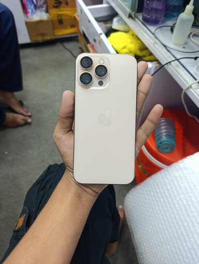 Apple iPhone 16 Pro Max