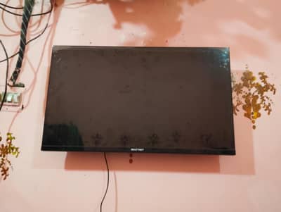 SMART LED 32 INCHES URGENT SALE