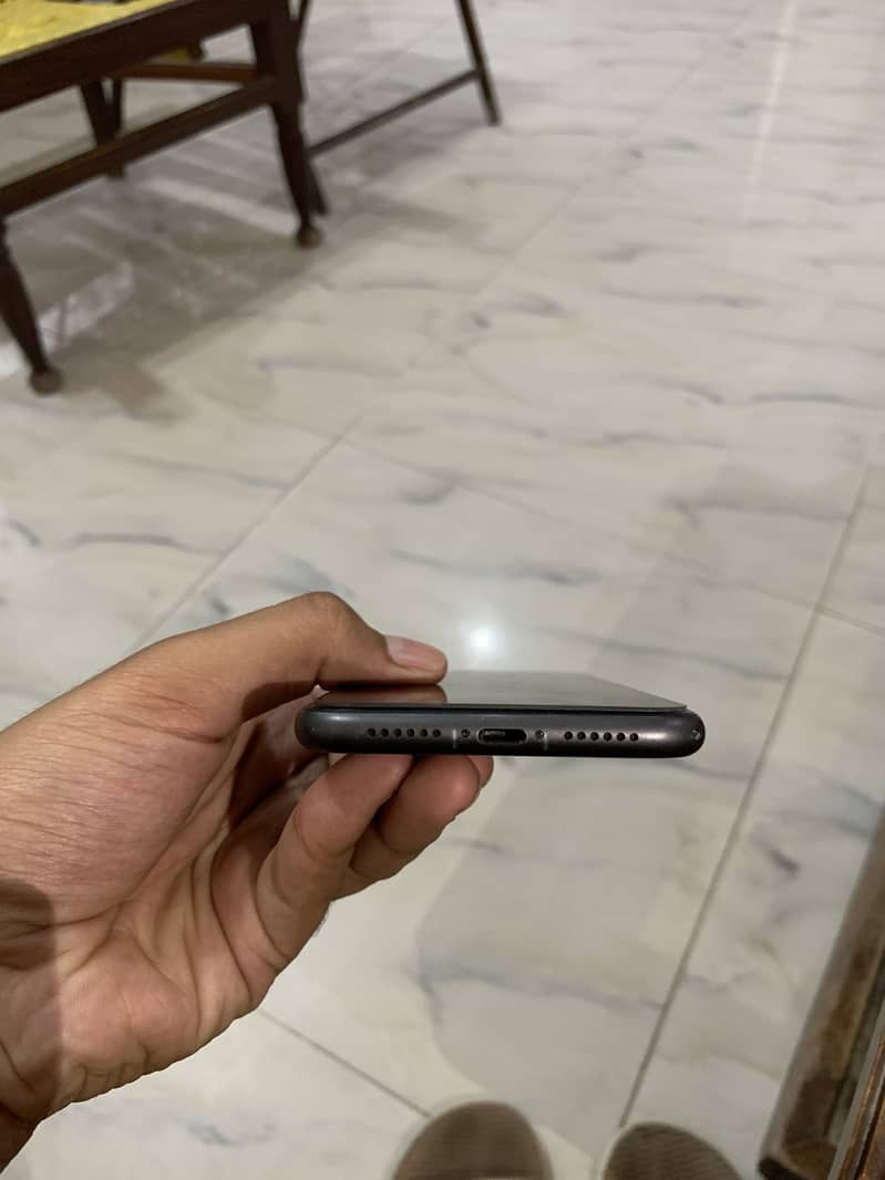 Apple iPhone 11 2
