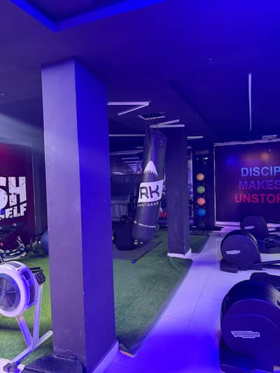 Brand new gym with 90 clients
