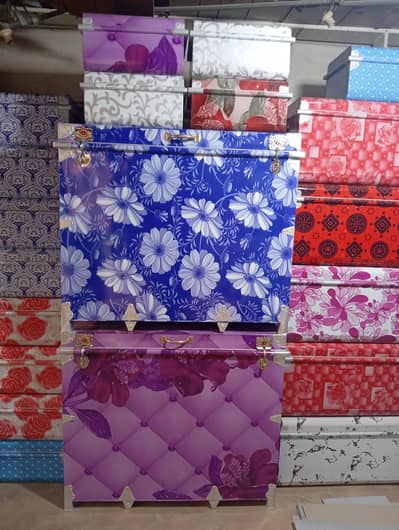 trunk maker