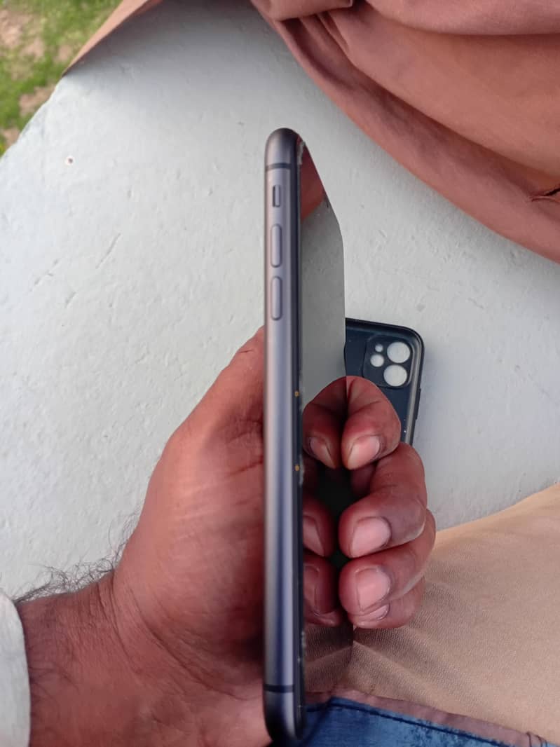 Apple iPhone 11 2