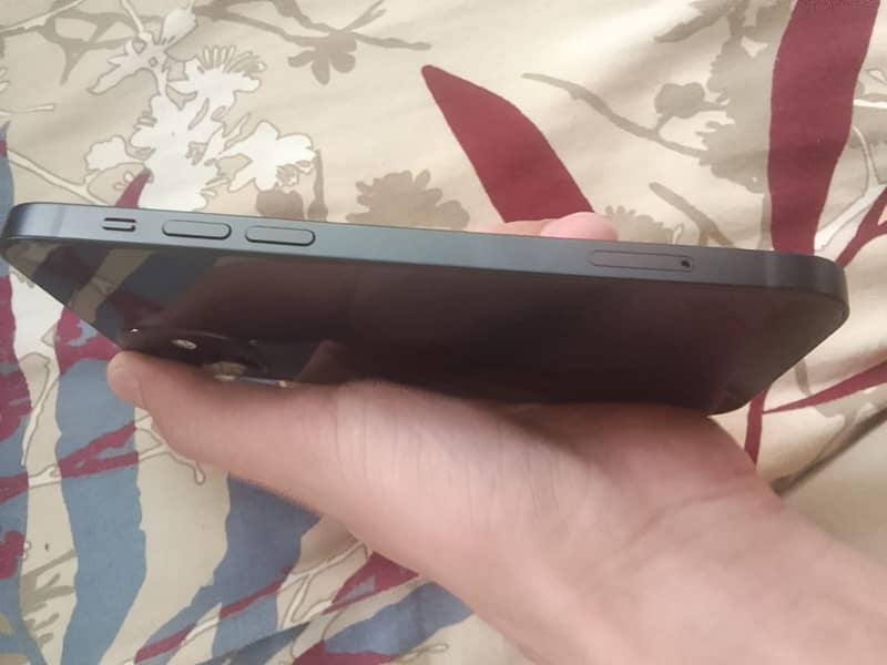 Apple iPhone 12 2