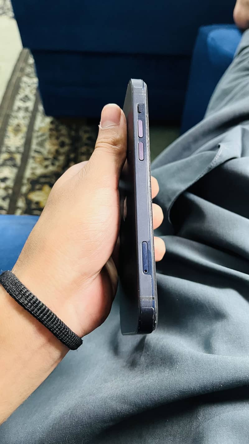 Apple iPhone 12 0