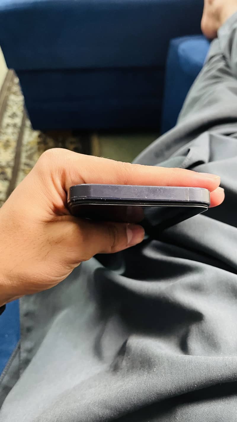 Apple iPhone 12 3