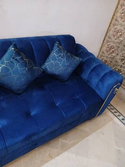 L shape sofa set 6 seater 1 month use but new condition