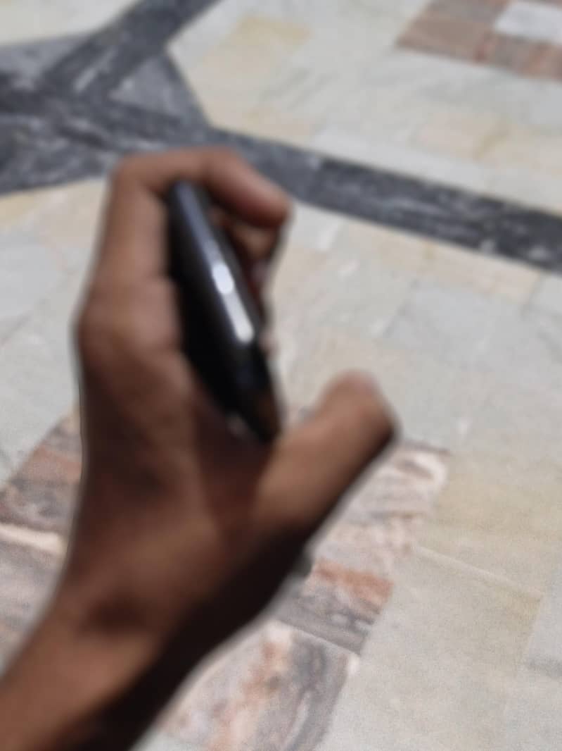 Apple iPhone 11 Pro 2