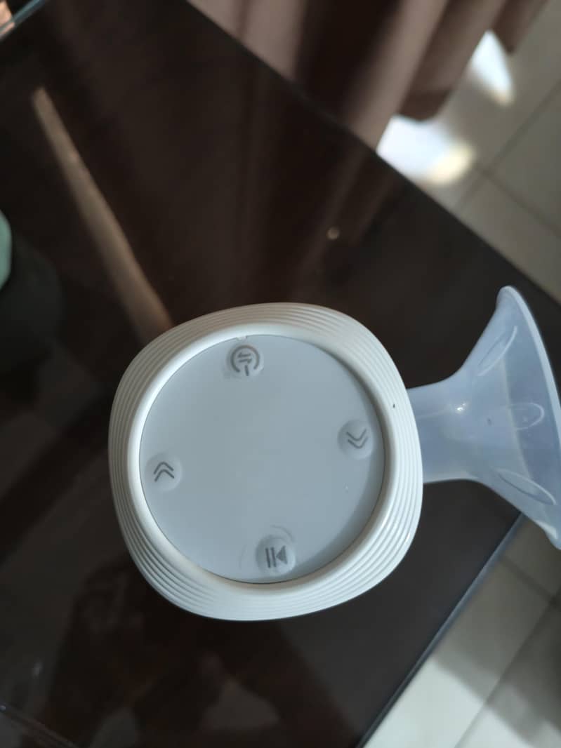 Breast Pump 4