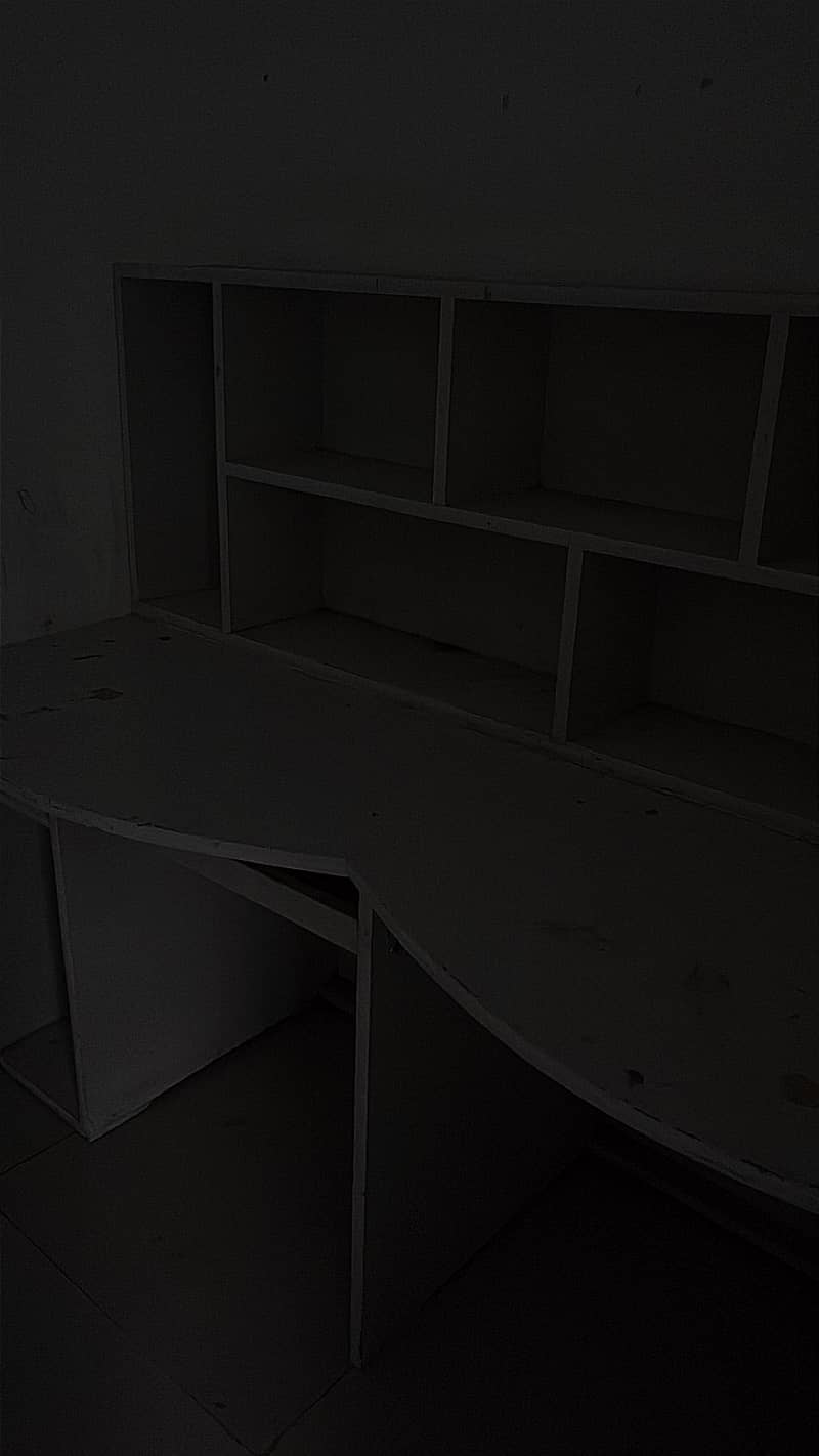 Solid wood Computer desk / gaming desk 2