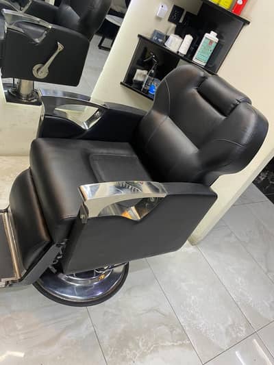 4 Professional Salon Cutting Chairs with 4 Mirrors