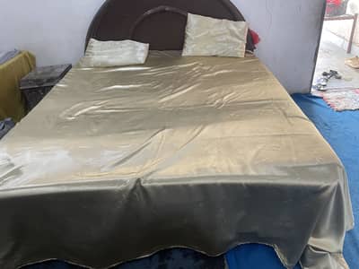 Bed Sheet Full size And Two Pillows