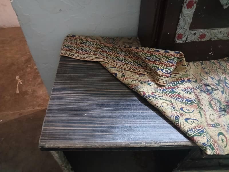 computer table and iron table 2