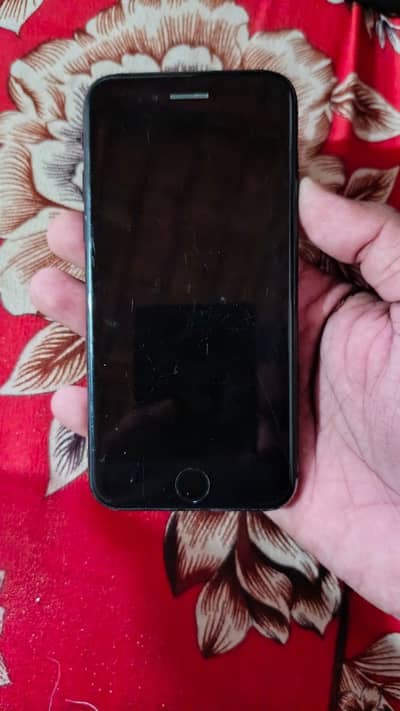 Apple iPhone SE