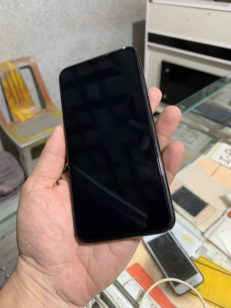 Apple iPhone 11 Pro Max 5