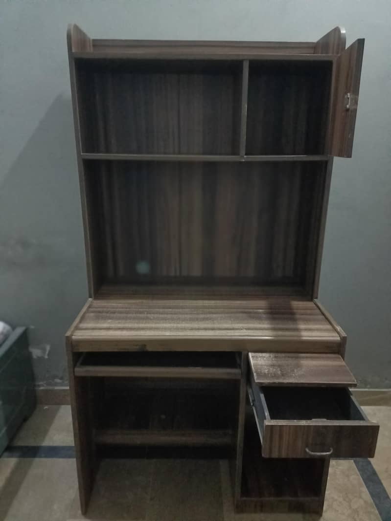 Computer table 3