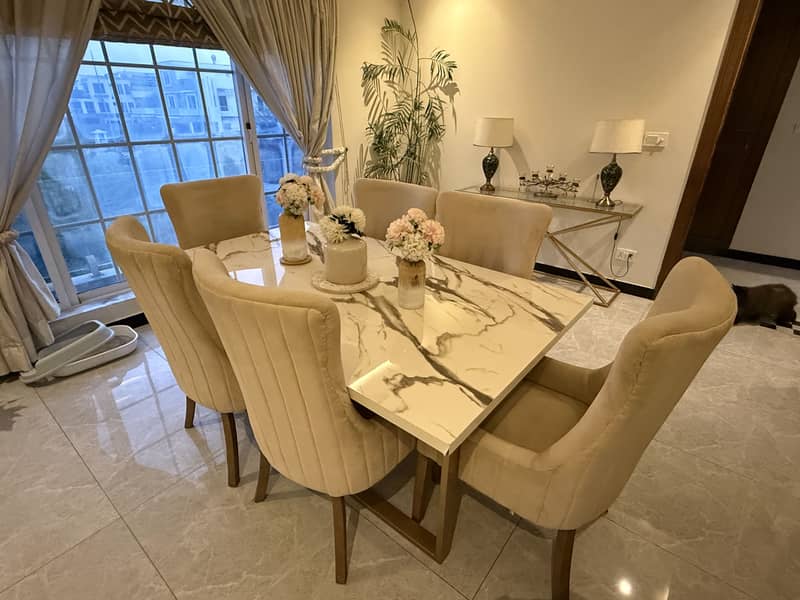 Dining table – Six Chairs 1