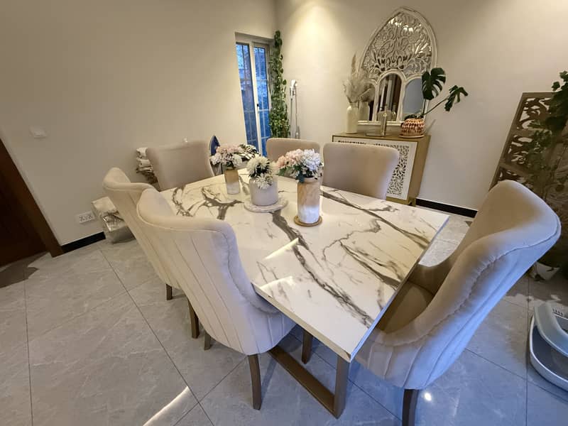 Dining table – Six Chairs 3
