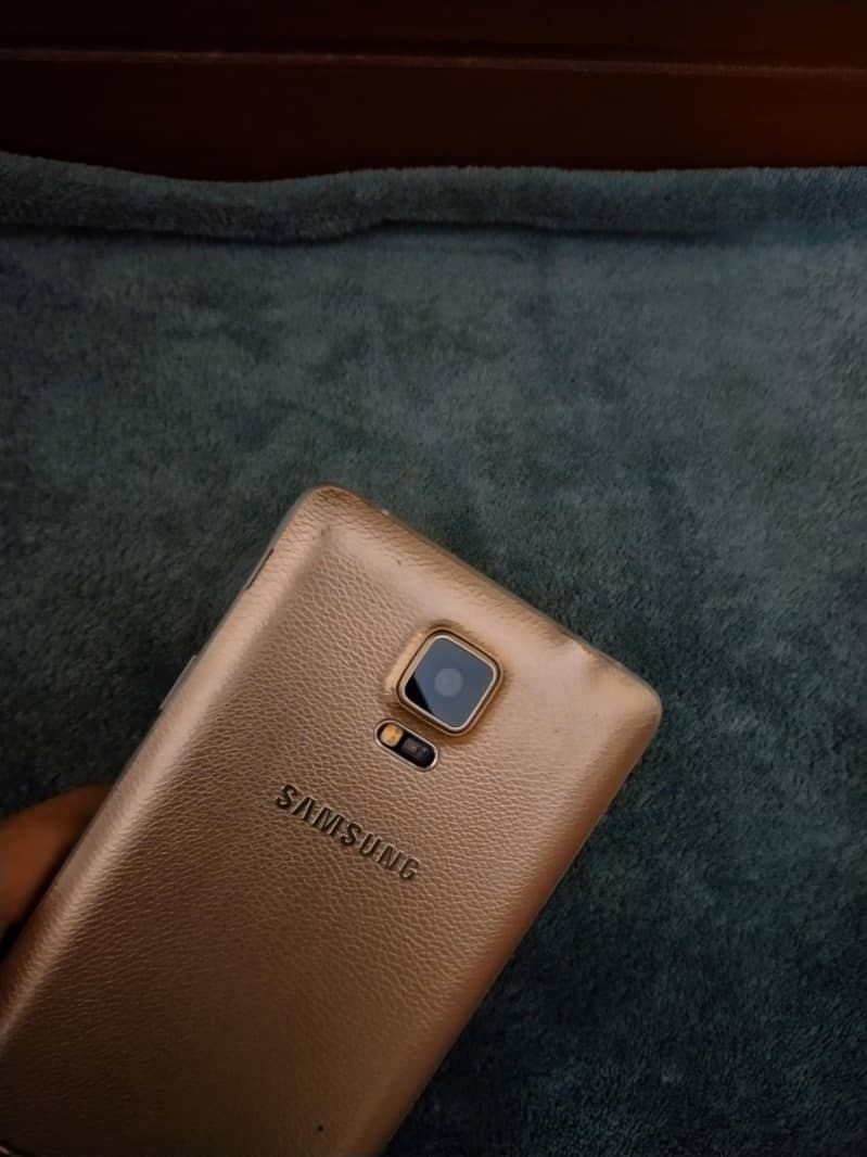 Samsung Mobile Note4 3