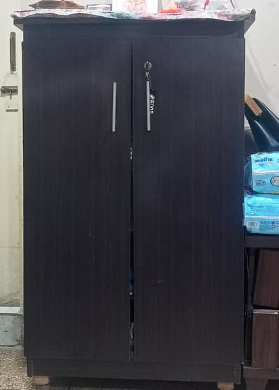 wooden 2 door wardrobe