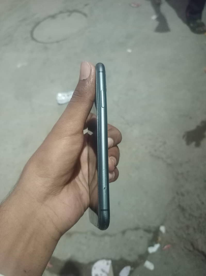 Apple iPhone 11 1