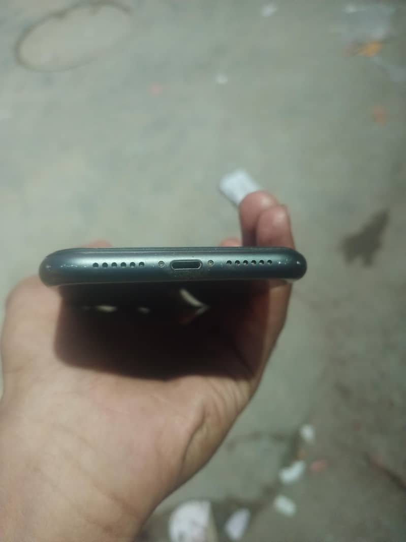 Apple iPhone 11 2