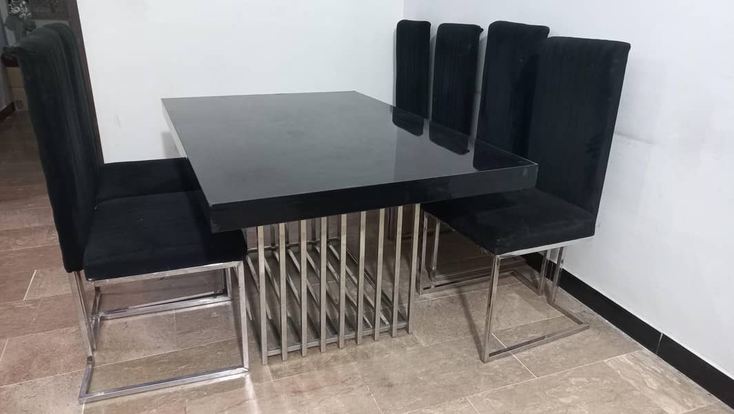 6 Seater Dining table 4