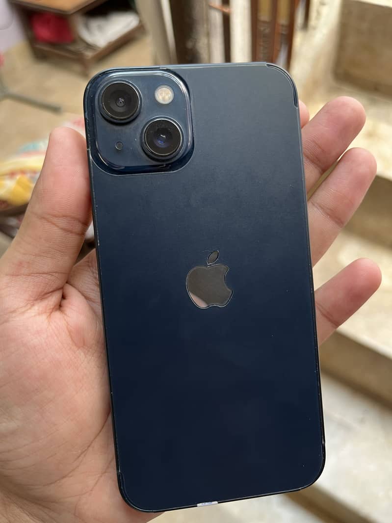 Apple iPhone 13 0
