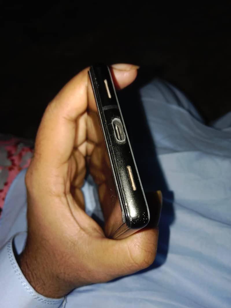 Google Pixel 6a 5